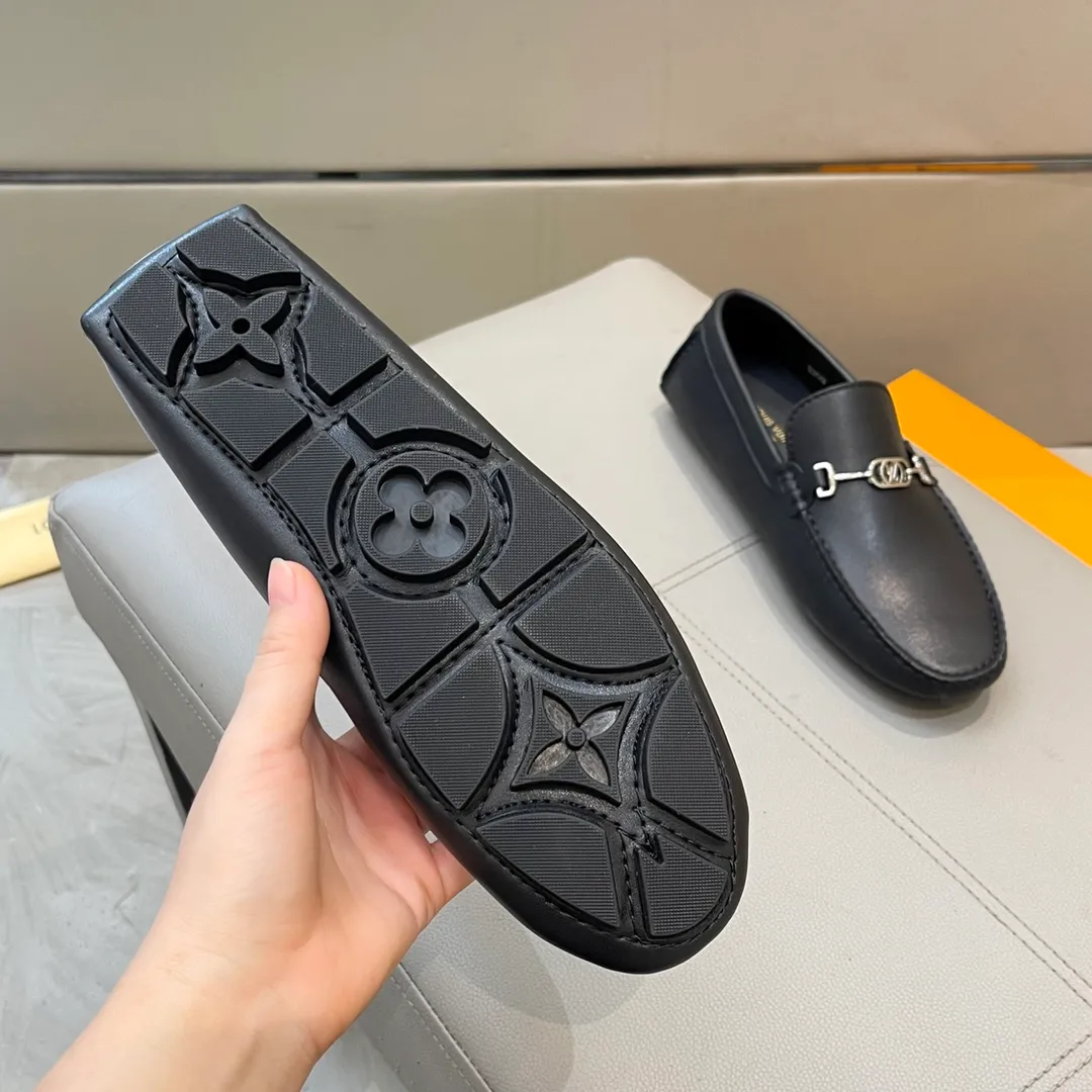 Factory price: 460💰LV men's beanie shoes 2025 official website synchronized <market top version> cowhide grain ➕ black cow lining original packaging. Size 38-45